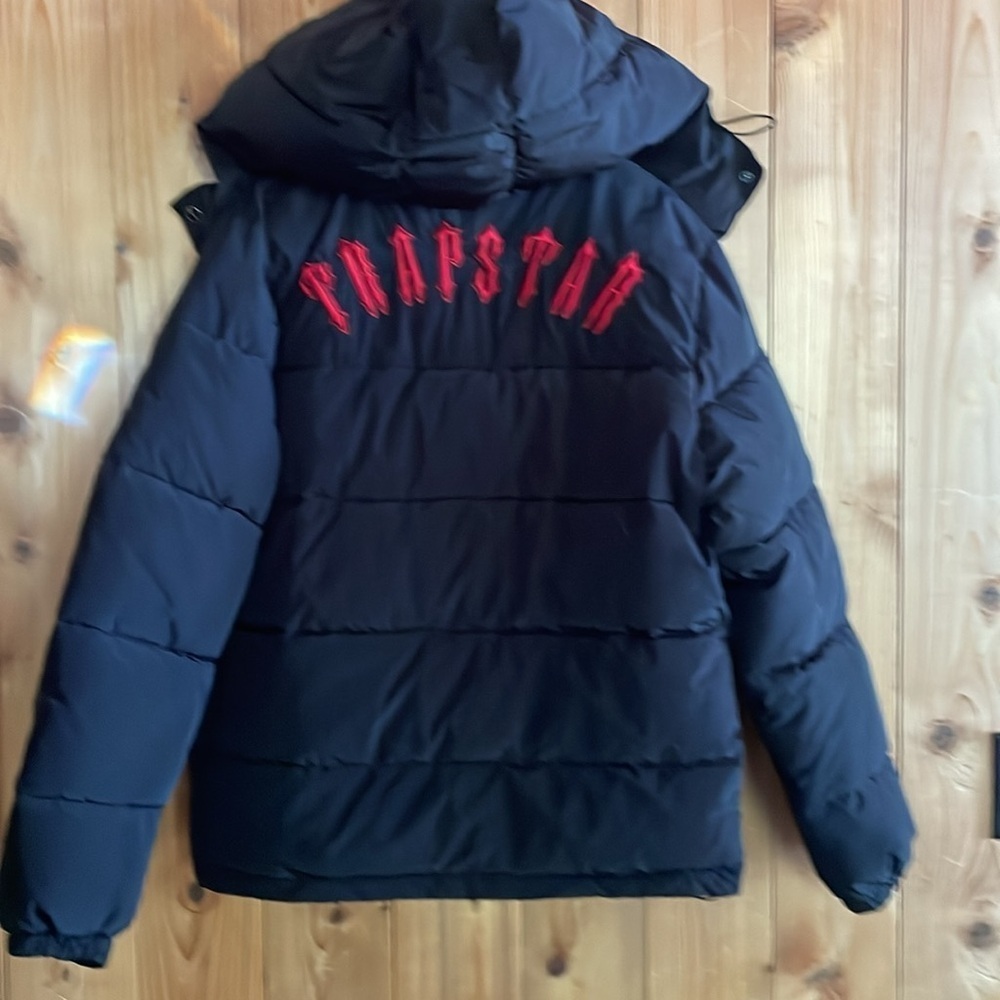 Trapstar Puffer Jacket - Picture 6 of 9